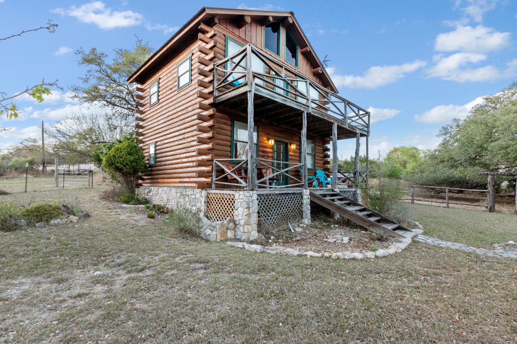 Mighty Oak Log Cabin Фредеріксбург Екстер'єр фото