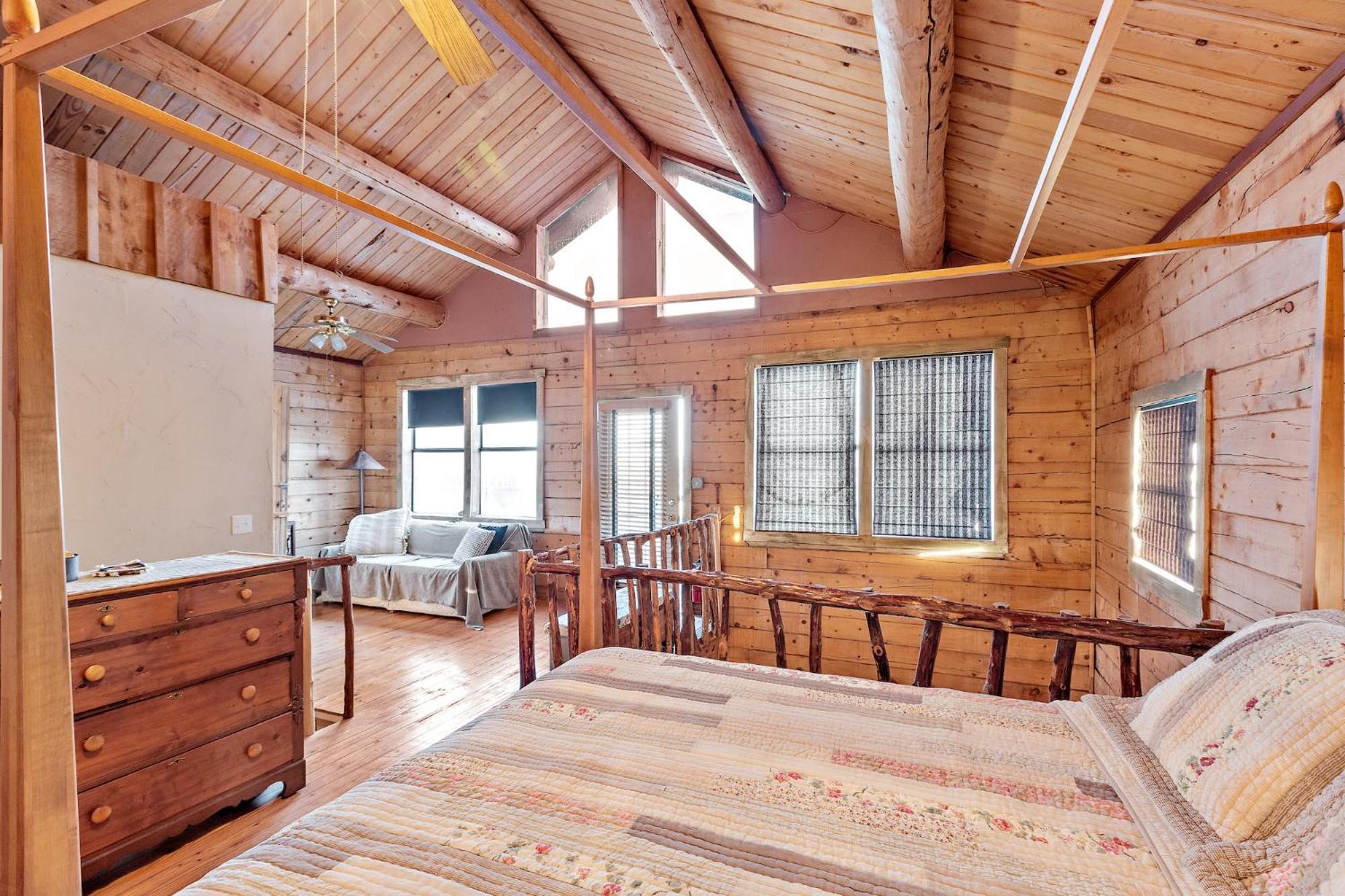 Mighty Oak Log Cabin Фредеріксбург Екстер'єр фото